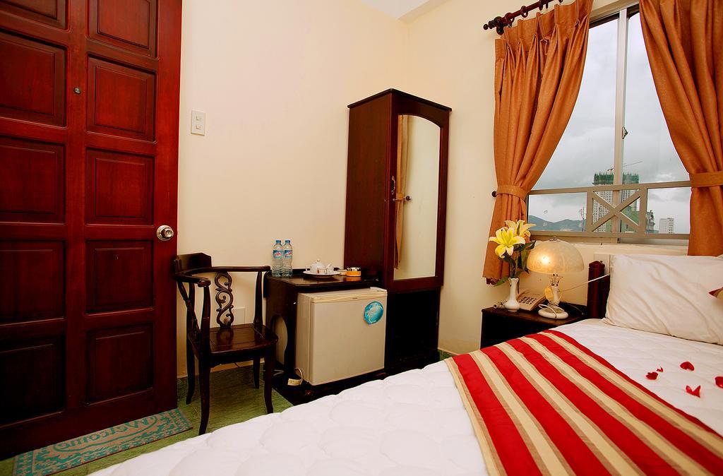 Sun Flower Hotel Nha Trang Exteriör bild